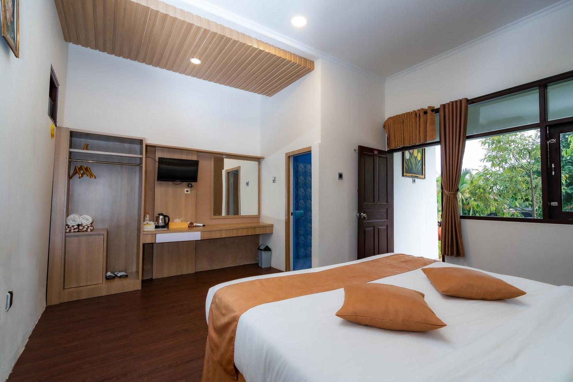 Nirvana Hotel Resort Tetebatu Esterno foto