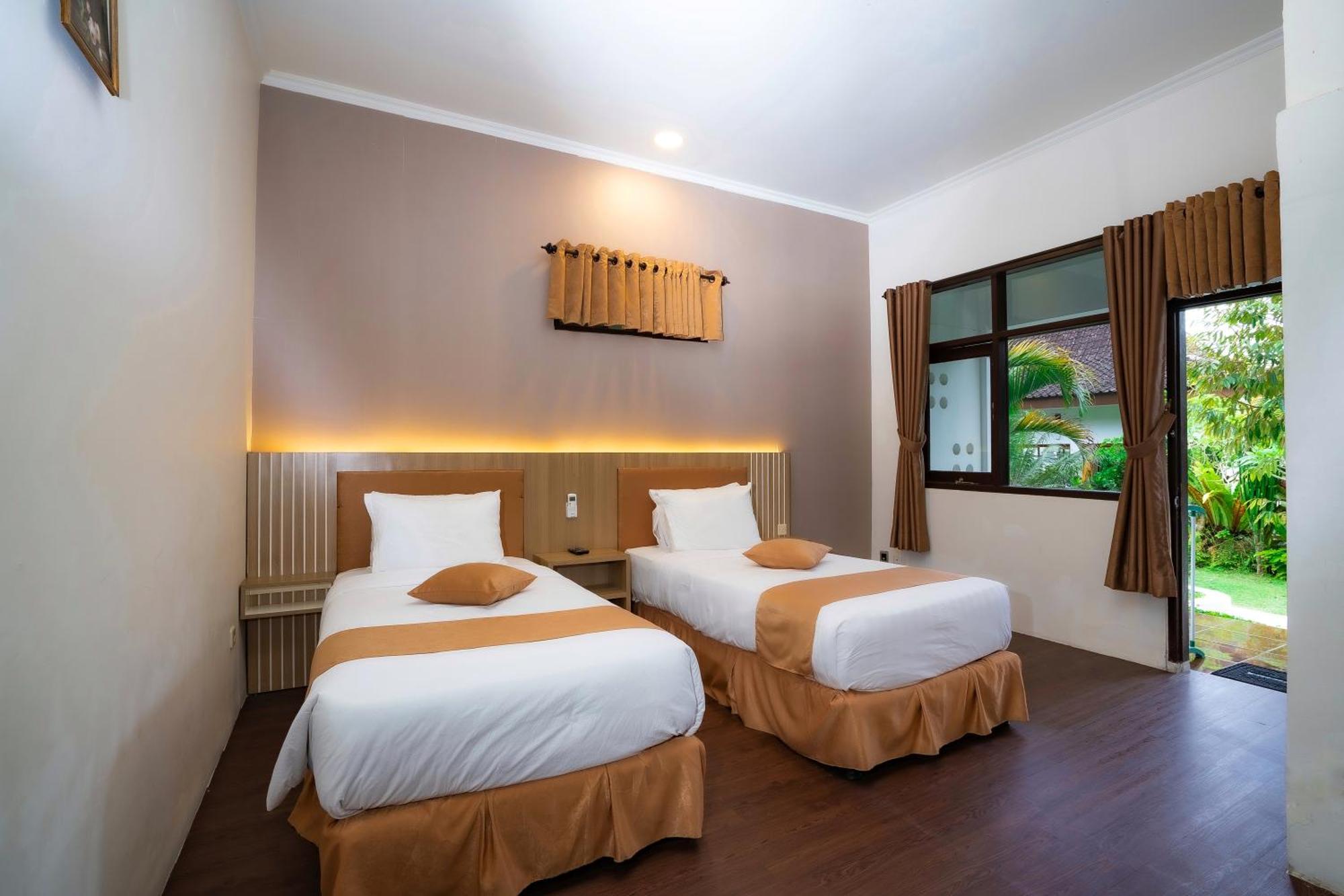 Nirvana Hotel Resort Tetebatu Esterno foto